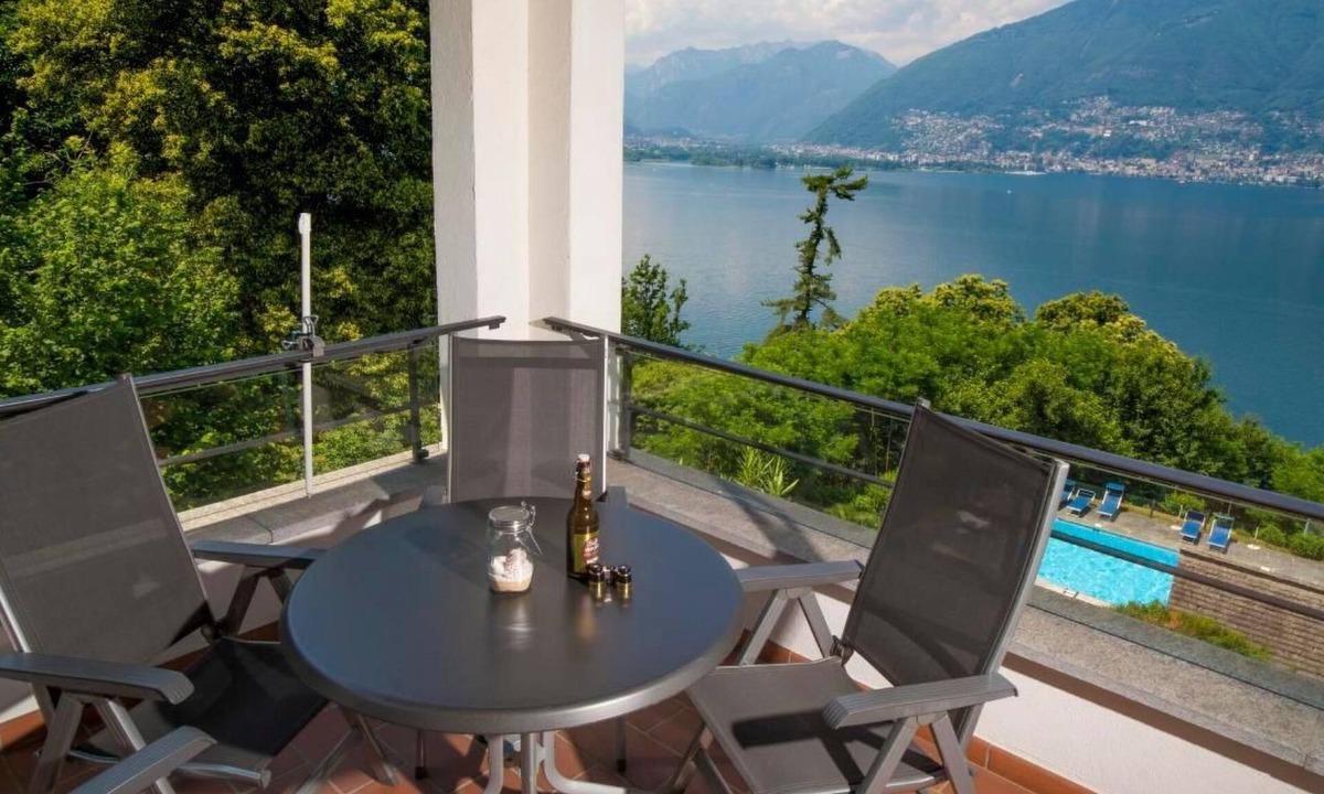 Vira Apartment | Residenza Viramonte - Casa Aurelia, App. 11 by Interhome
