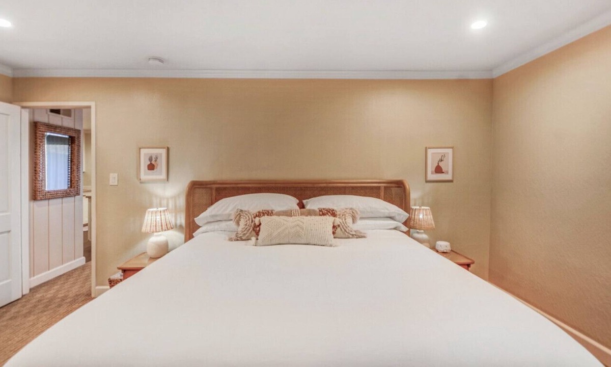 Napa Condo | Resort Charm: King Bed Pool 2 Private Patios