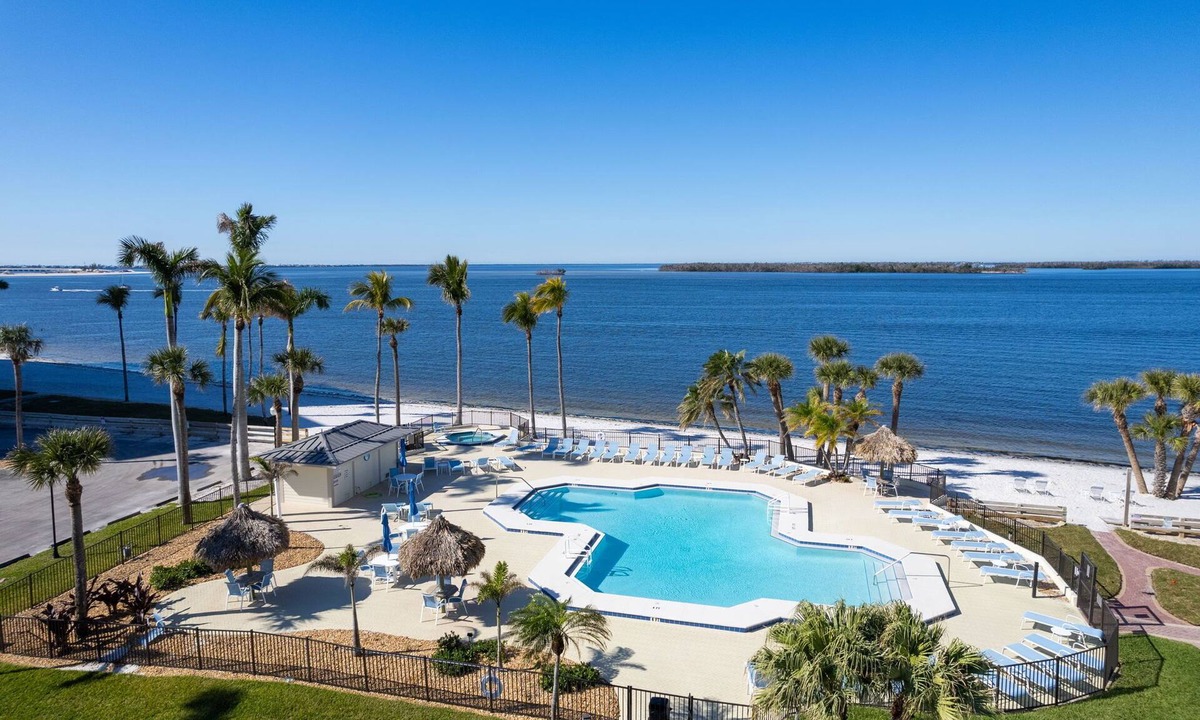 Punta Rassa Condo | Resort Harbour Properties