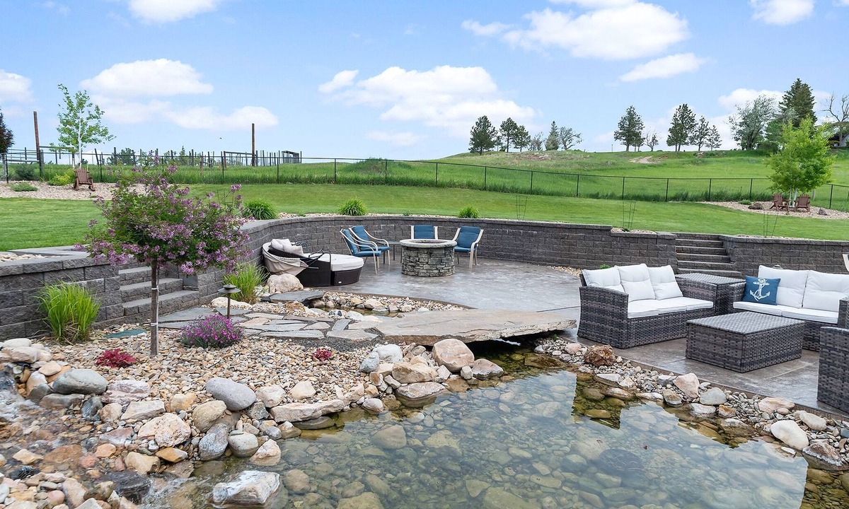 North Spearfish House | Resort like backyard