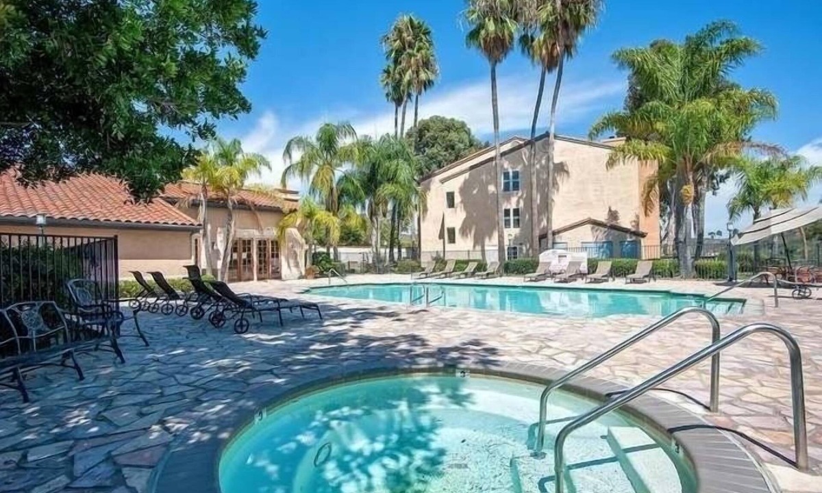 University City Condo | Resort-like Coastal Condo in UTC/La Jolla
