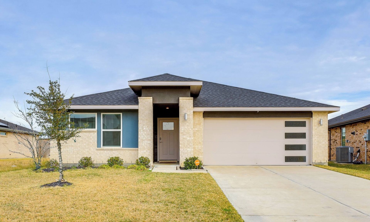 Barker House | Resort Perks & Private Hot Tub: Brookshire Retreat