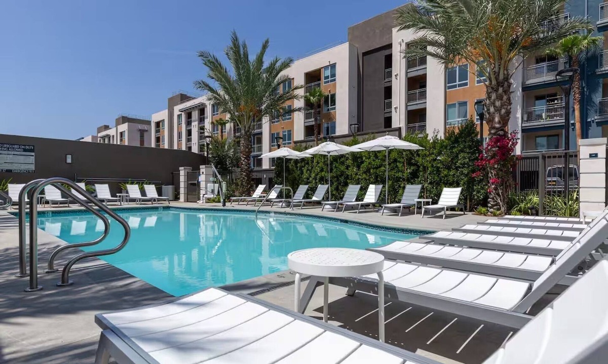Fullerton Apartment | Resort-Style Condo 3 Miles to Disney