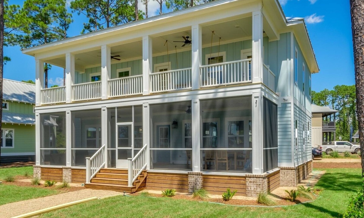 Carrabelle House | Resort-style pool, private beach, water view! 1-min walk to beach!