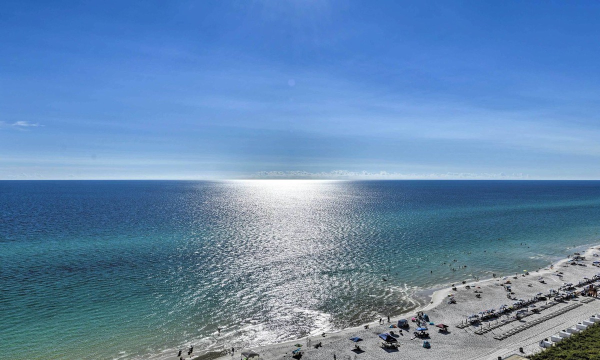 El Centro Beach Condo | Resort-Style Condo with On-Site Beach Access!