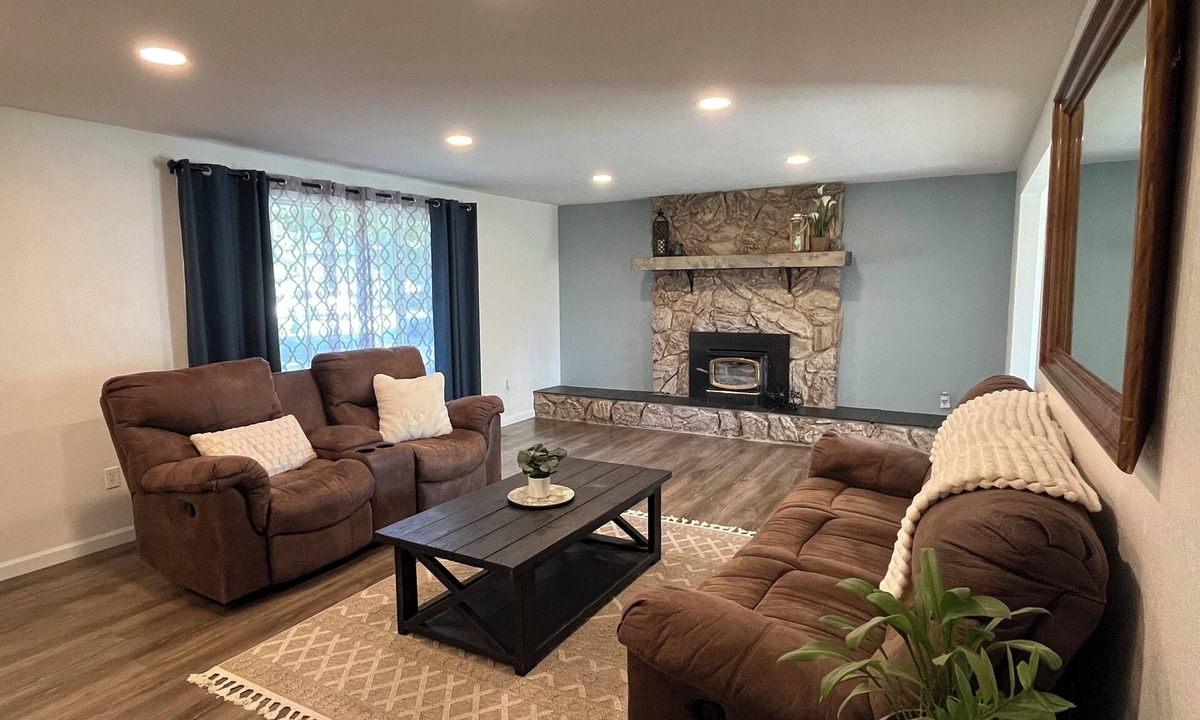 Post Falls House | Rest and Rove IdaHome Base - Stay in or explore!