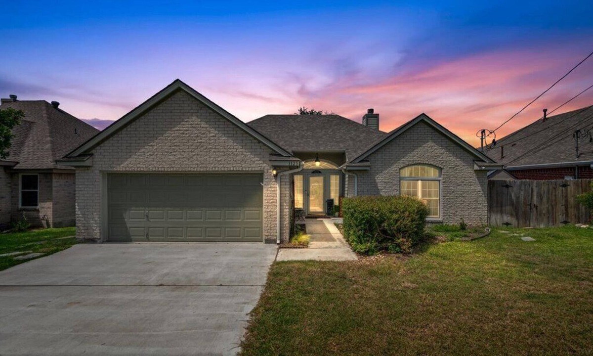 Oak Heights House | Rest In Peace on Perkins