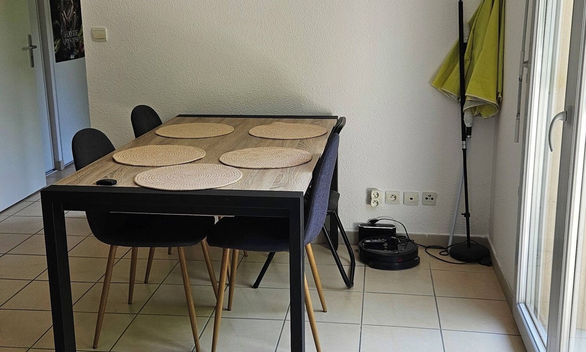 Nailloux Apartment | Rest, Relax