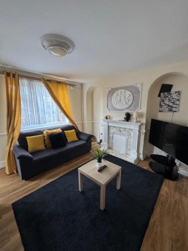 Tilbury House | Restful 3-Bed Retreat Tilbury