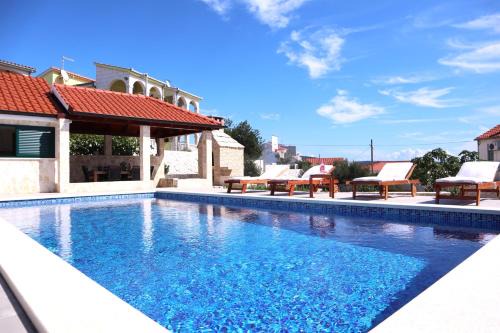 Dvornica Villa | Restful Kanica House
