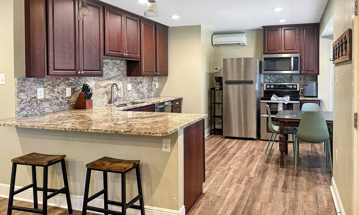 Jefferson Apartment | Restful Retreat: 2 BD by Ochsner