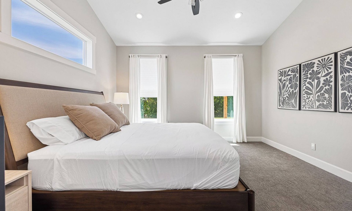 Kennewick House | Restful Retreatn
