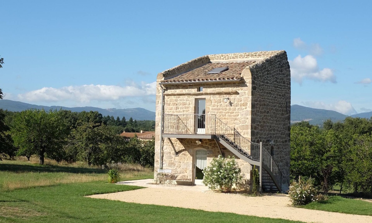 Ardoix House | Restored dovecote