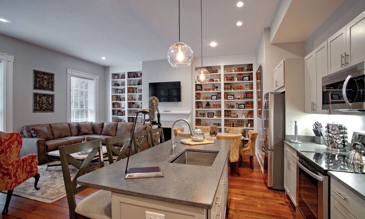 Historic District - North Apartment | Restored Historic Home 5 BR 4.5 Bath