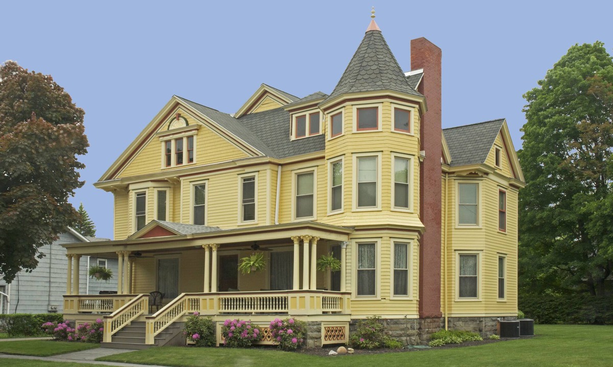 Elmira House | Restored Victorian Home
