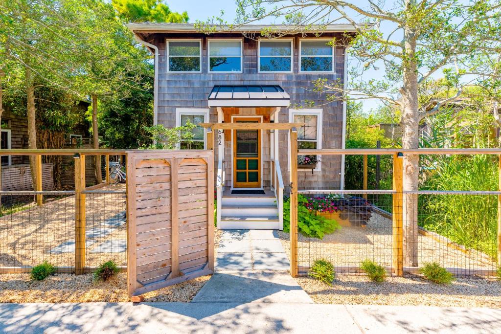 Ocean Beach House | Reteela Retreat