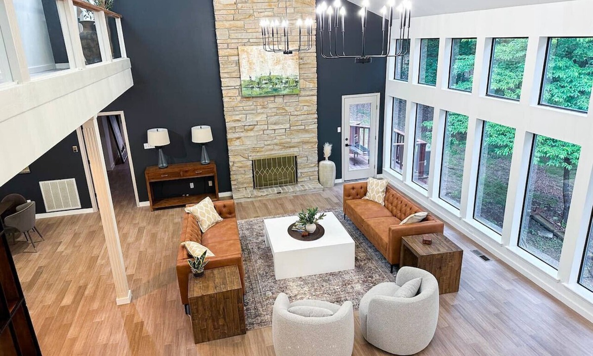 Little Rock House | Retreat at the Olive Grove