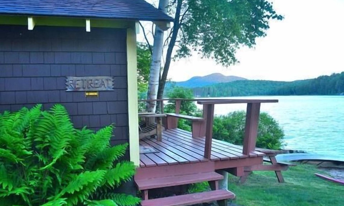 Long Lake Cottage | Retreat Cottage at Journeys End