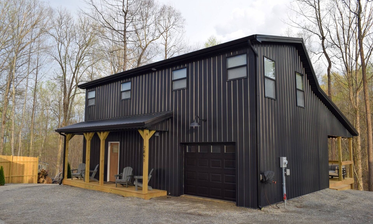 Nancy House | Retreat: Hot Tub & Huge Deck!