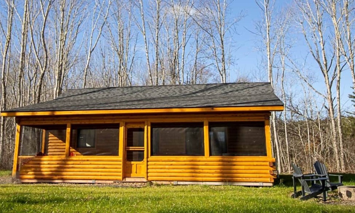 Antigonish County Cabin | Retreat Lodge - Lochaber Lake Lodges