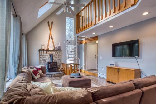 Birch Hill House | Retreat near Conway HotTub Harry Potter Room