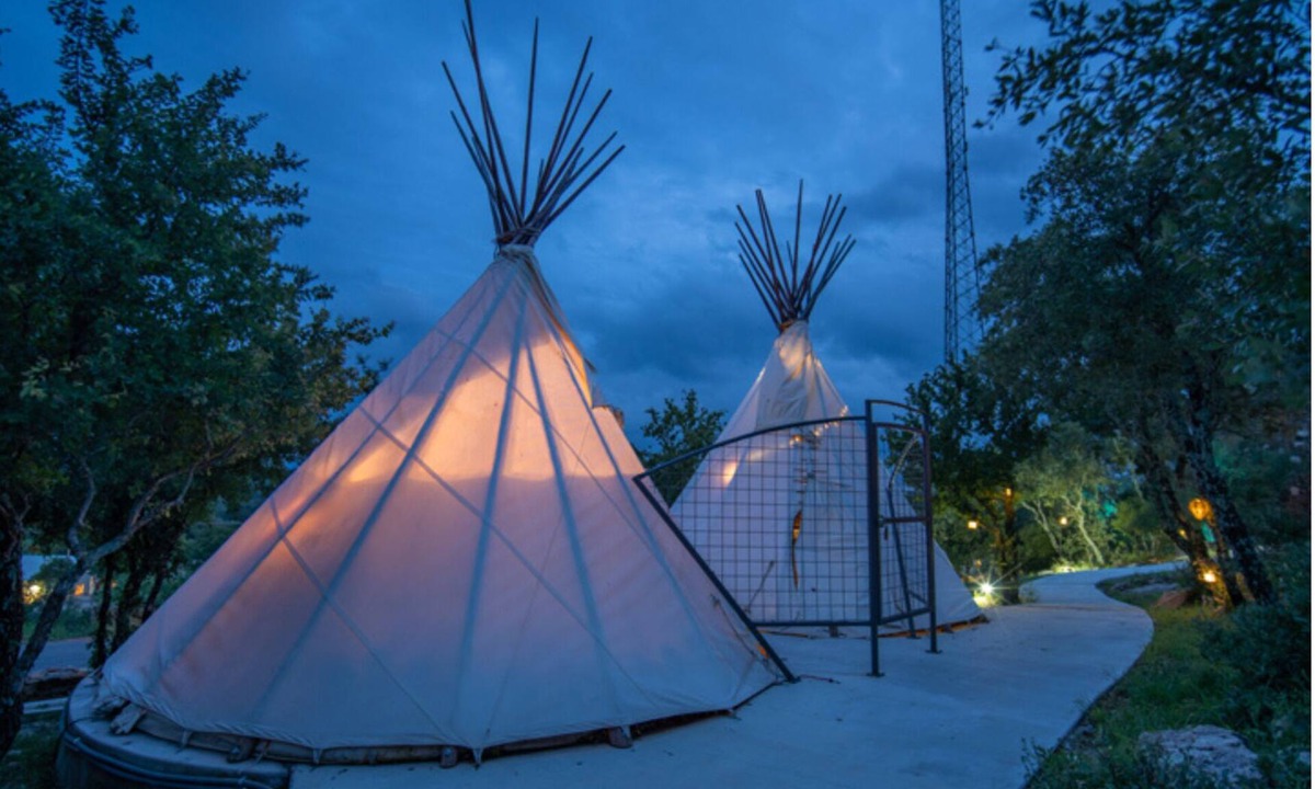 Cottonwood Shores House | Retreat on the Hill: The Tipis - Incredible Views