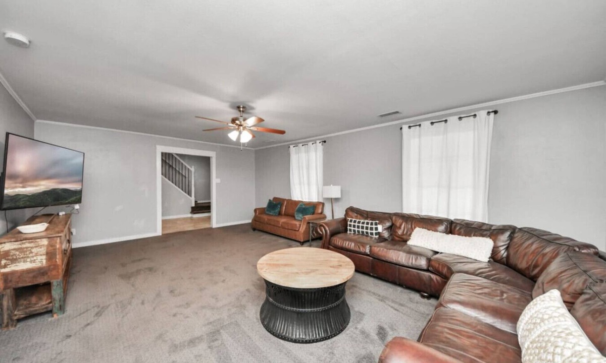 Spring House | Retreat-Style 4BR with Pool in Spring | Main House