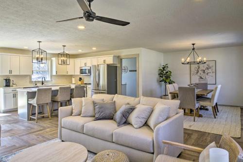 Turners House | Retreat with Deck about 9 Mi to Downtown Springfield