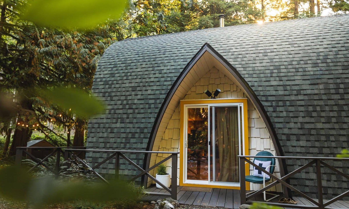 Glacier Cabin | Retro A-Frame Cabin w/Wood Stove near Mt Baker
