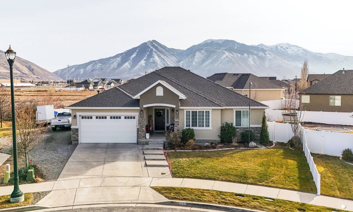Spanish Fork Cottage | Retro + Bright! Family-friendly Daylight Unit
