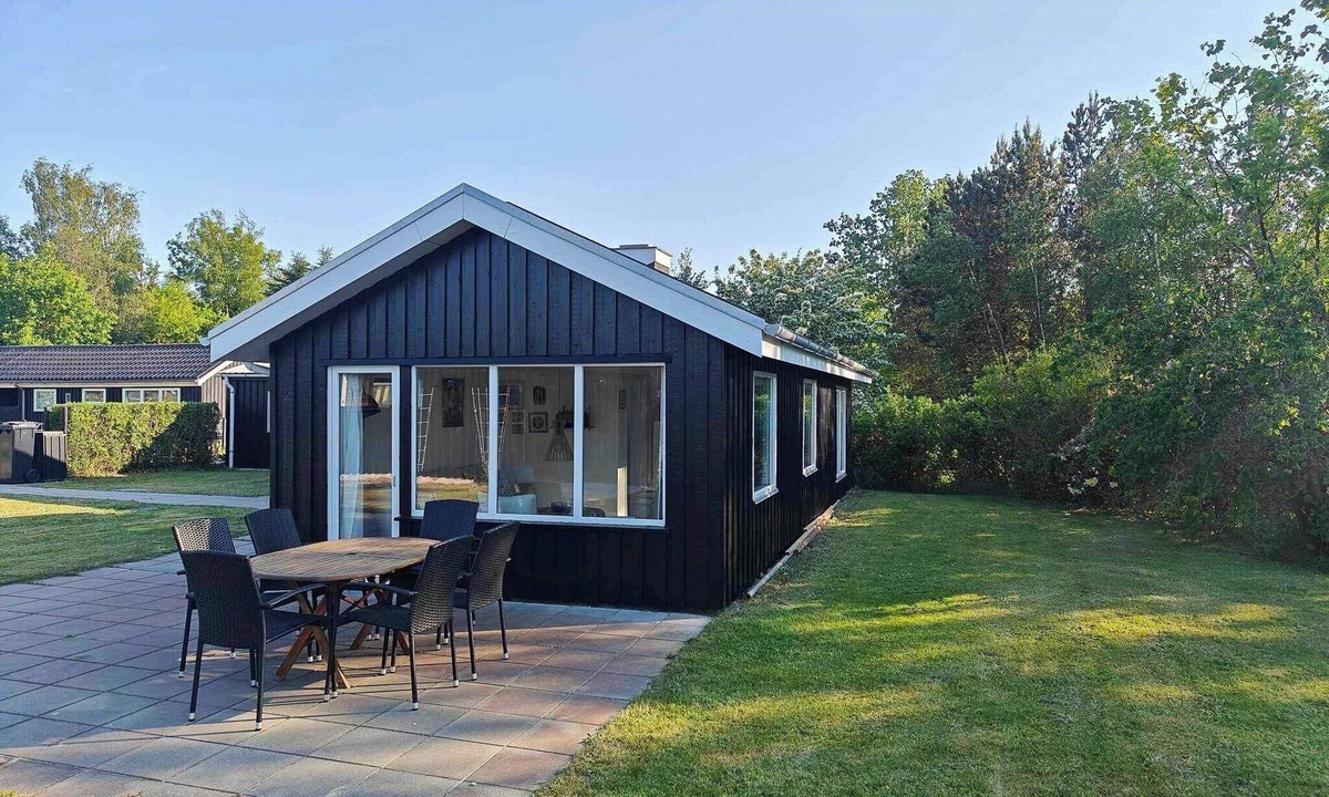 Storvorde House | Retro cottage with fjord view