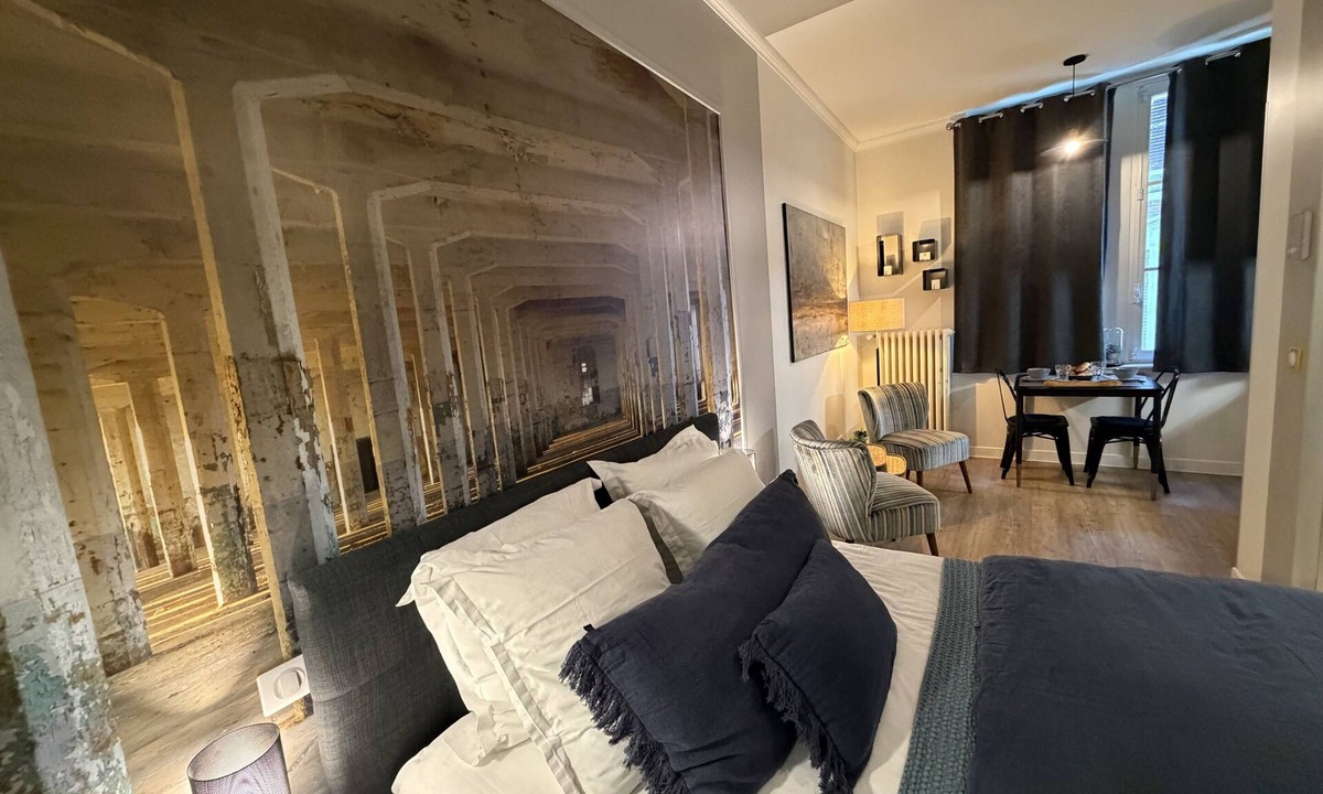 Epernay Apartment | Retro Design studio - Bubble 8