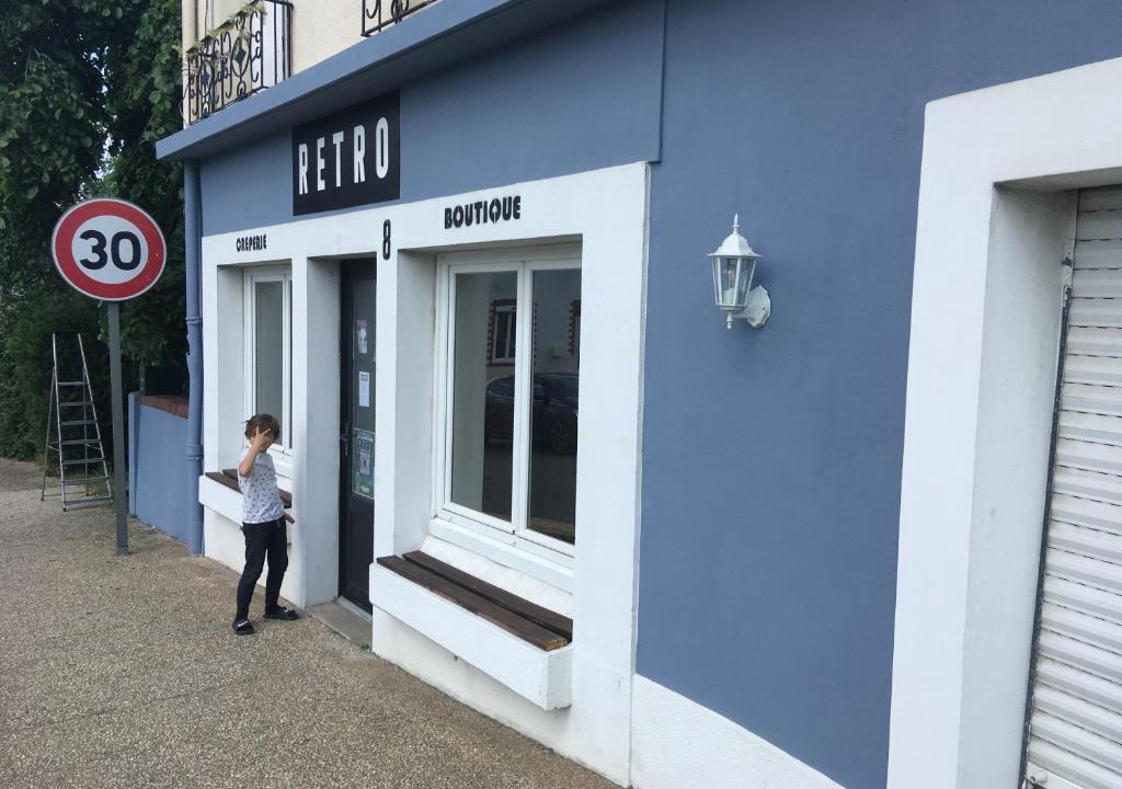 Saint-Pierre-Montlimart House | Retro