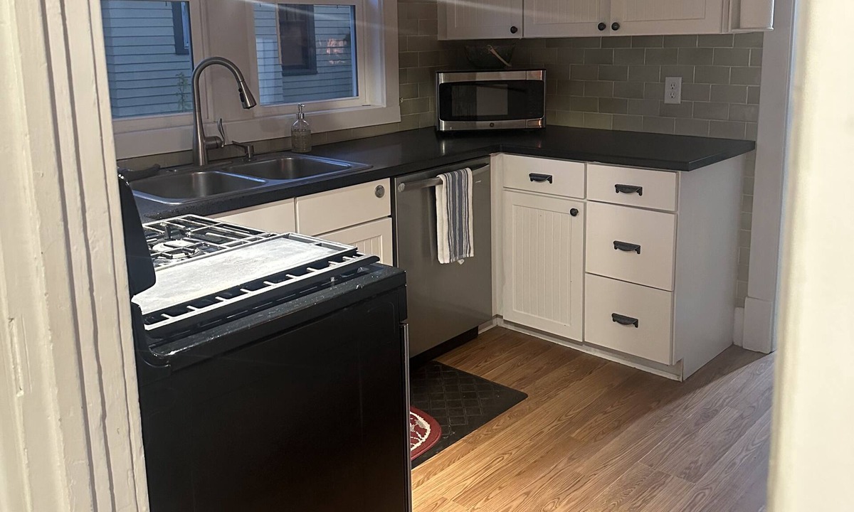 Riverton House | Retro Home on a Tree Lined Street