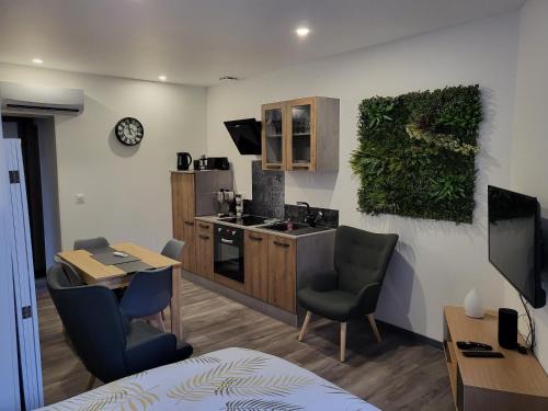 La Souterraine Apartment | reve