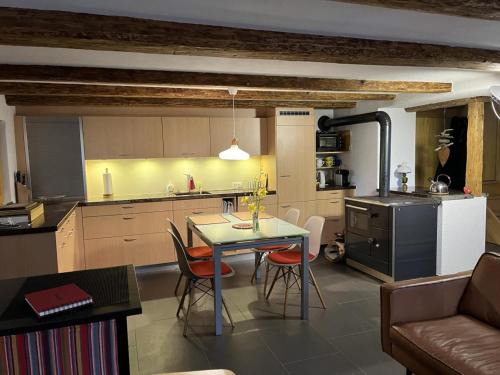 Schwanden House | Revier Fuchs und Has