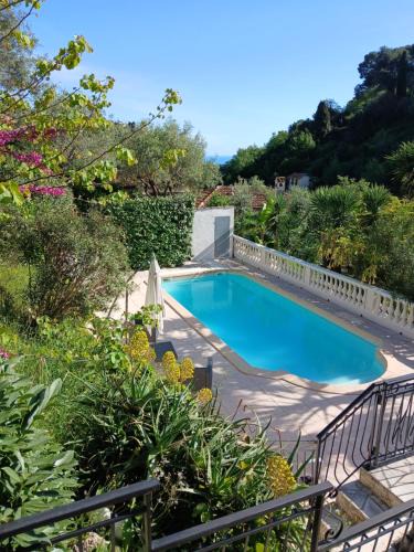 Menton Apartment | Rez de villa avec piscine