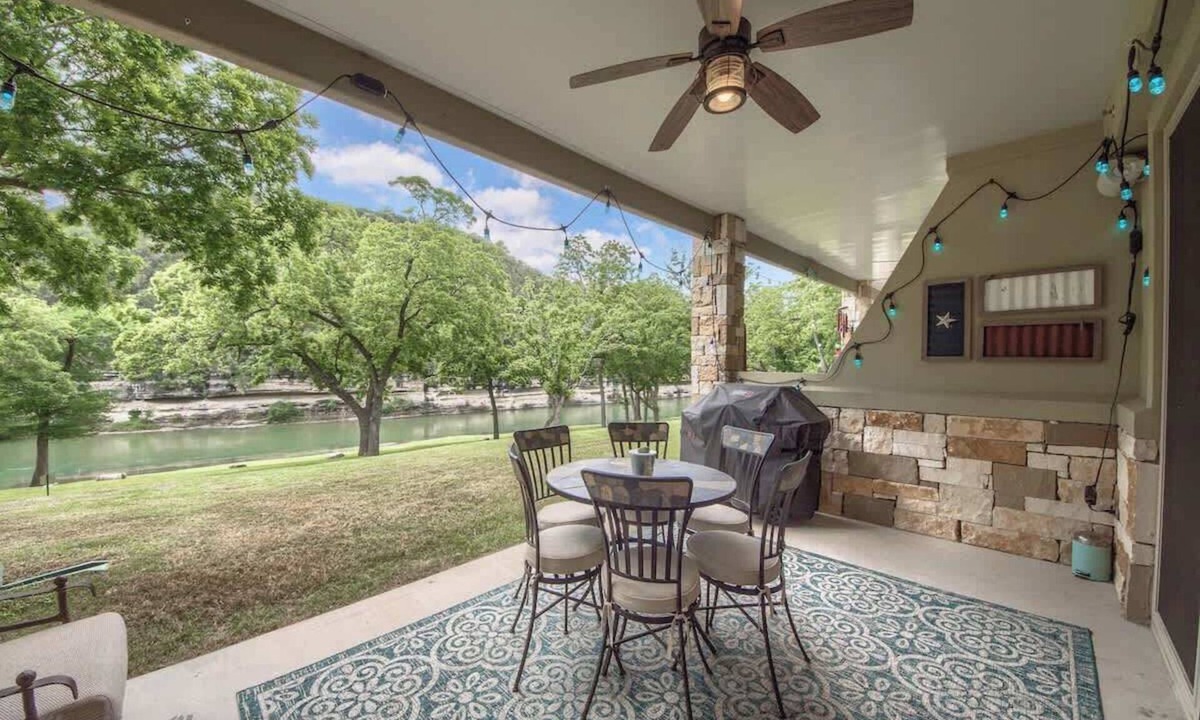 New Braunfels Condo | RG 105 Rio Refuge