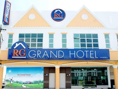 Parit Raja Hotel | RG Grand Hotel