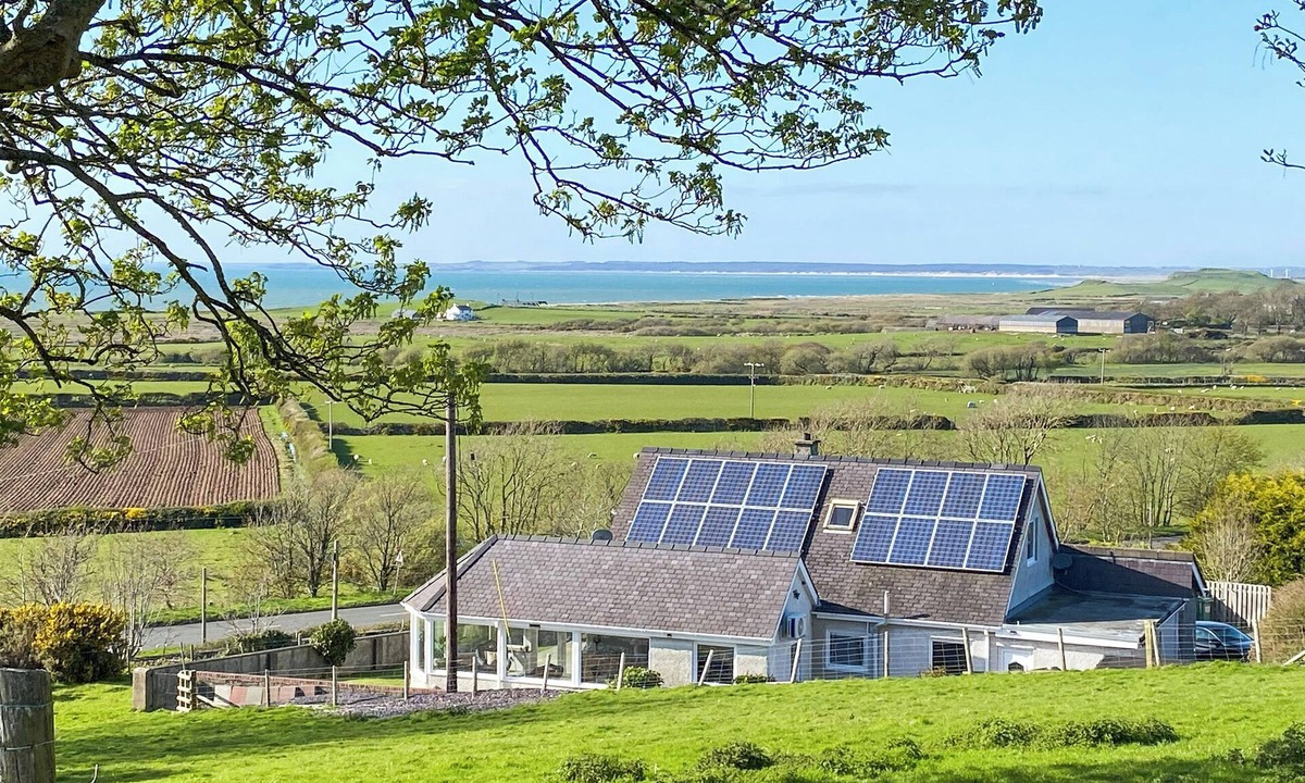 Llandwrog Cottage | Rhandir-Mwyn - HW7110