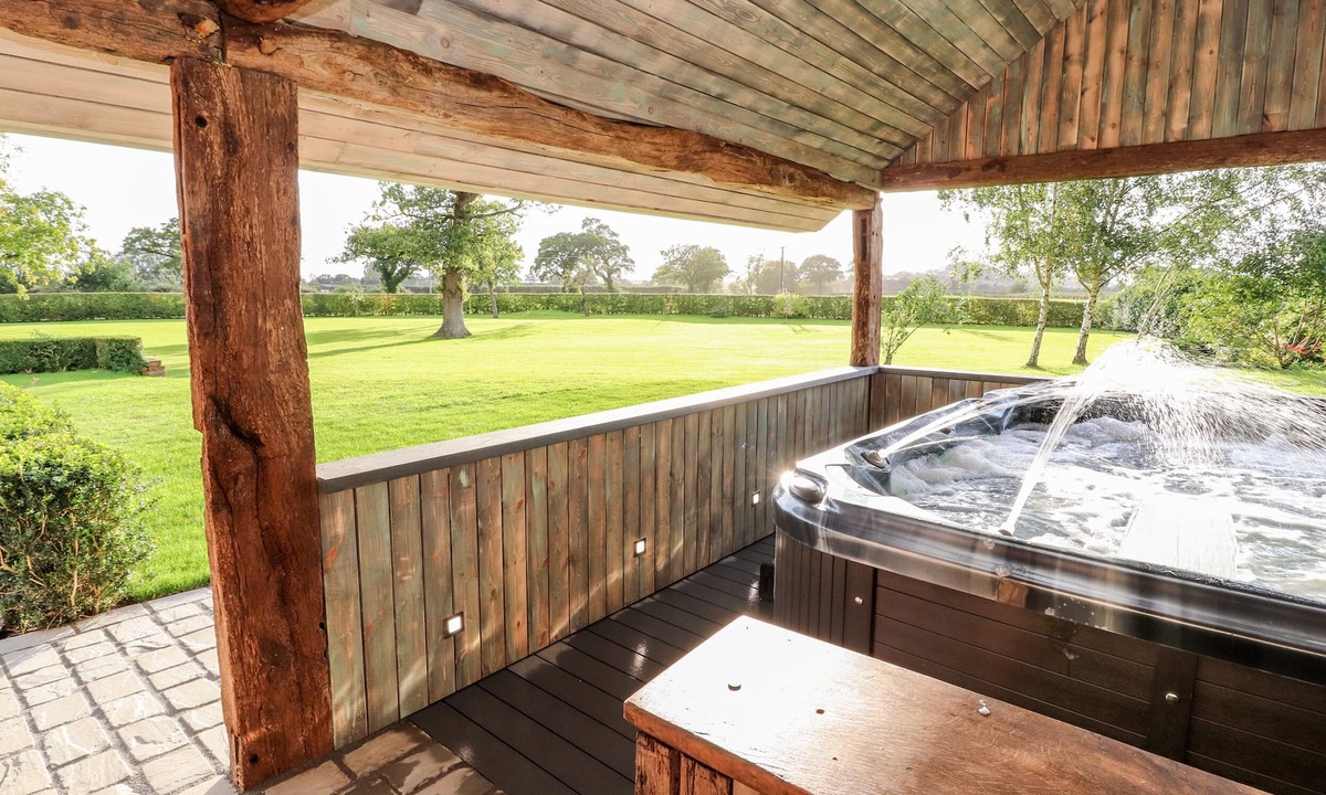 Llanymynech Cottage | Rhandregynwen Hall