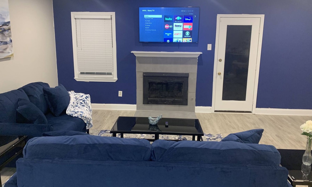 Smyrna House | Rhapsody in Blue