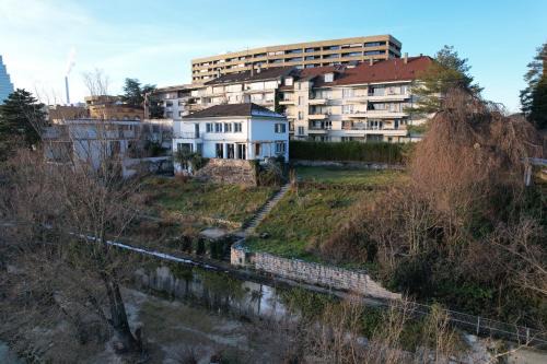 Basel Apartment | Rhine view