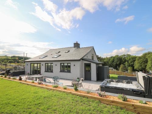 Devils Bridge House | Rhiwmynach