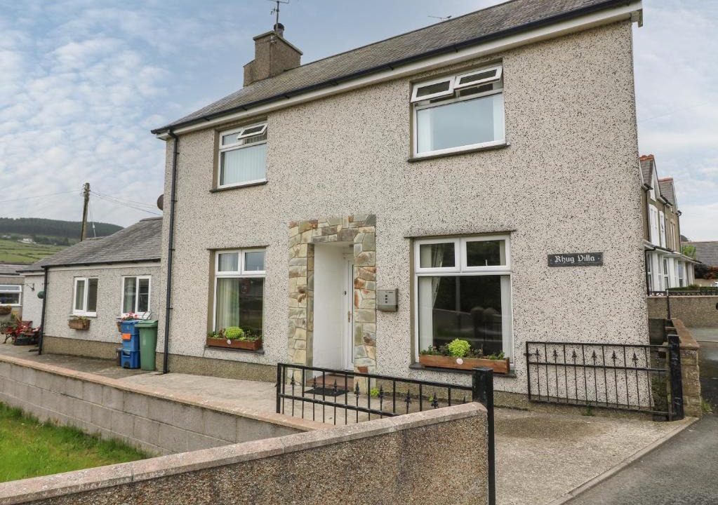 Nefyn House | Rhug Villa