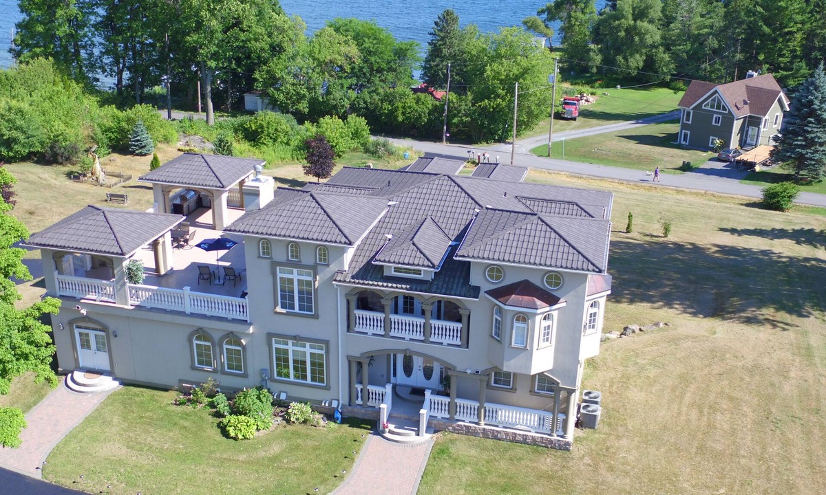 Lansdowne Bed & Breakfast | Riverview B&B