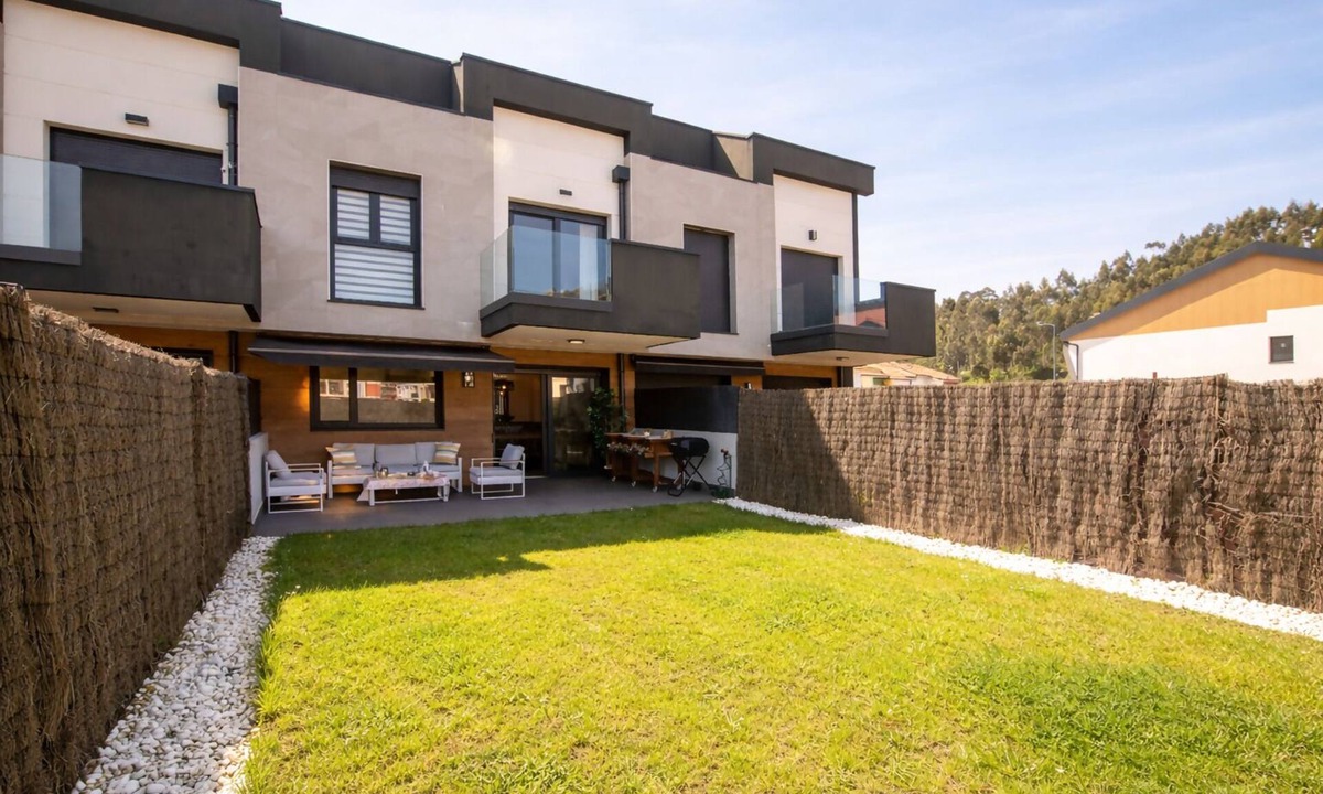 Ribadesella House | Ribadesella House with Garden 2 km from Beach – Saelia