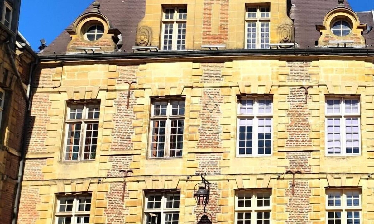 Charleville-Mezieres Apartment | RIBALD DUCAL - CHARLEVILLE MEZIERES