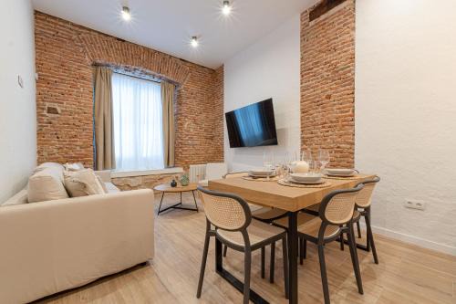 Valladolid Apartment | Ribera Suites Plaza Colon