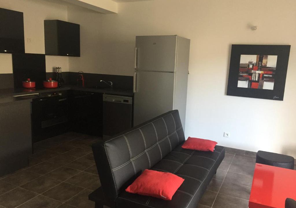 Favone House | Richarles